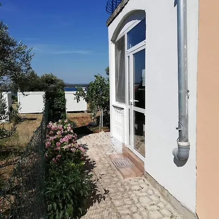 Apartment With Parking Space Tkon, Pasman - 9713 Tkon