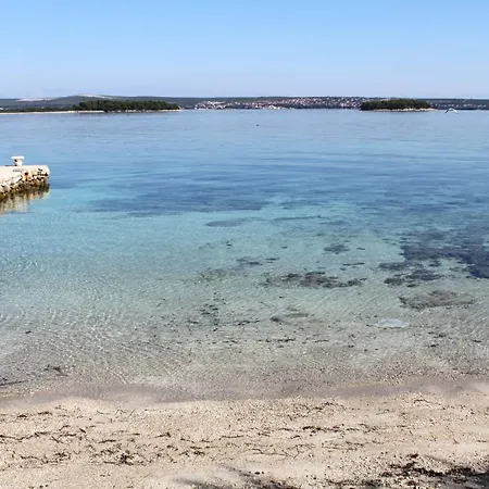 With Parking Space Tkon, Pasman - 9713 * ツコン