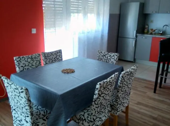 Apartamento With Parking Space Tkon, Pasman - 9713 *